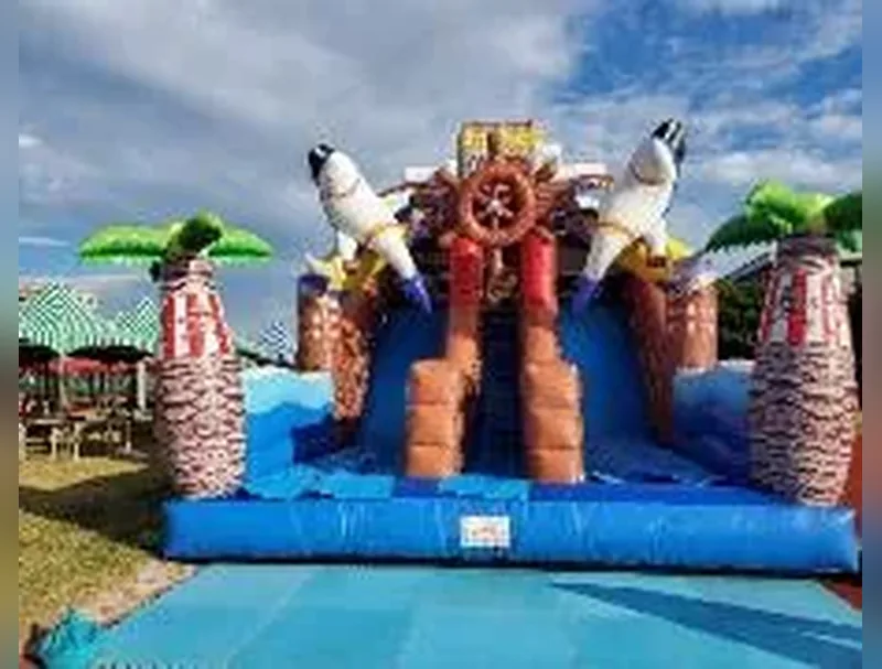 海洋奪寶滑梯